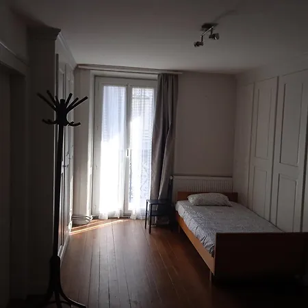 B 1 étage Avec Balcon Séjour chez l'habitant *